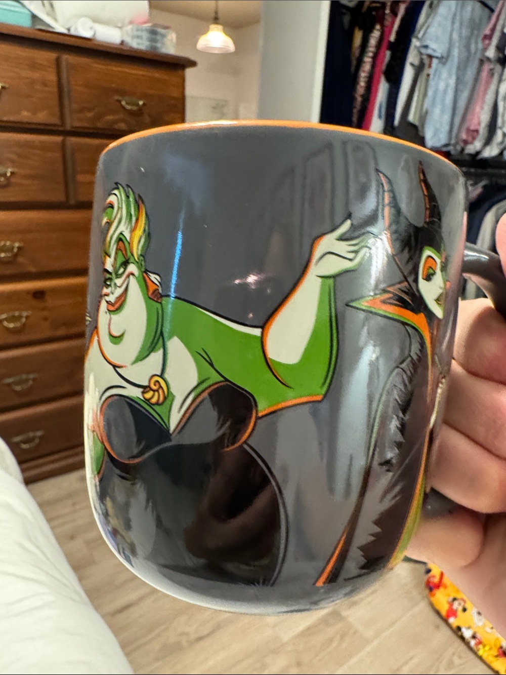 Disney villains Halloween mug Cruella Deville maleficent Ursula Grimhilde NEW
